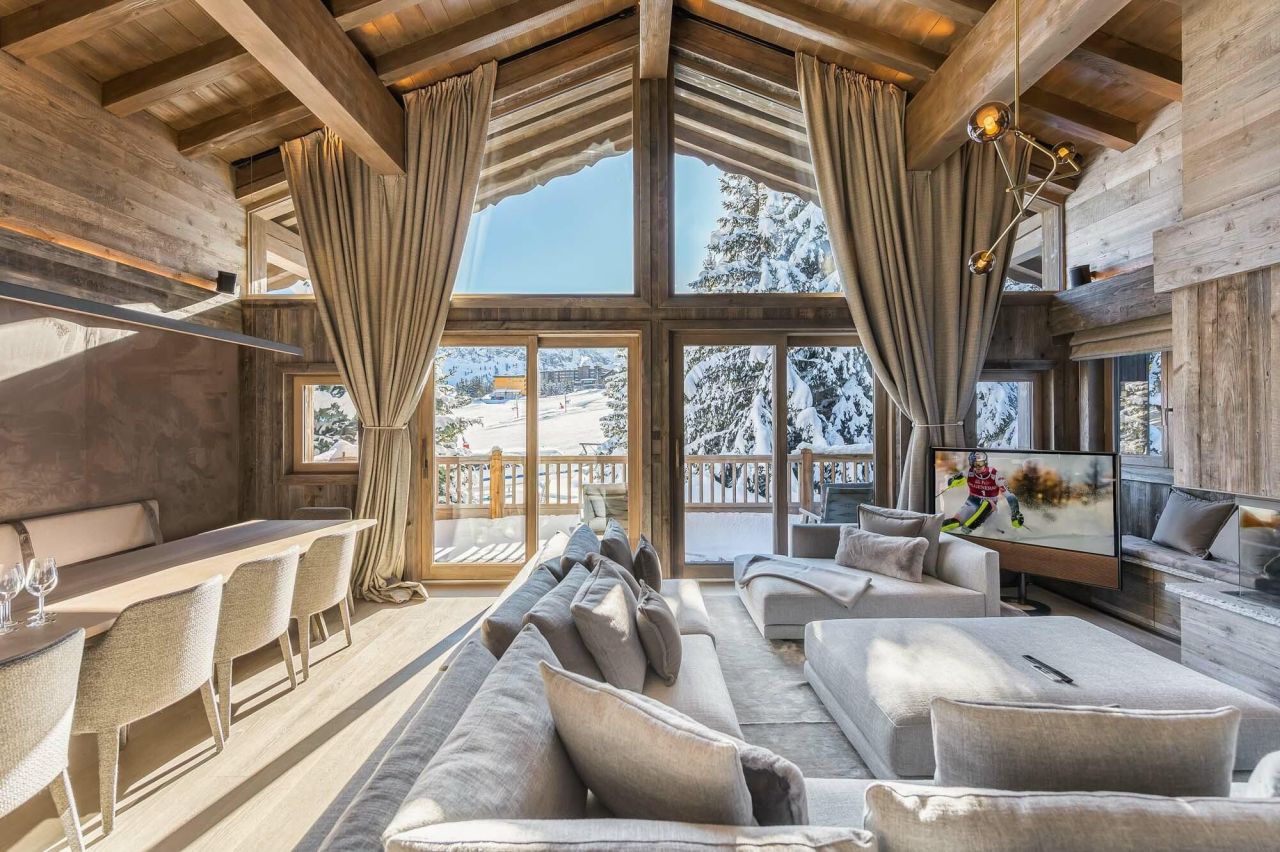 Chalet à Courchevel, France, 320 m² - image 4