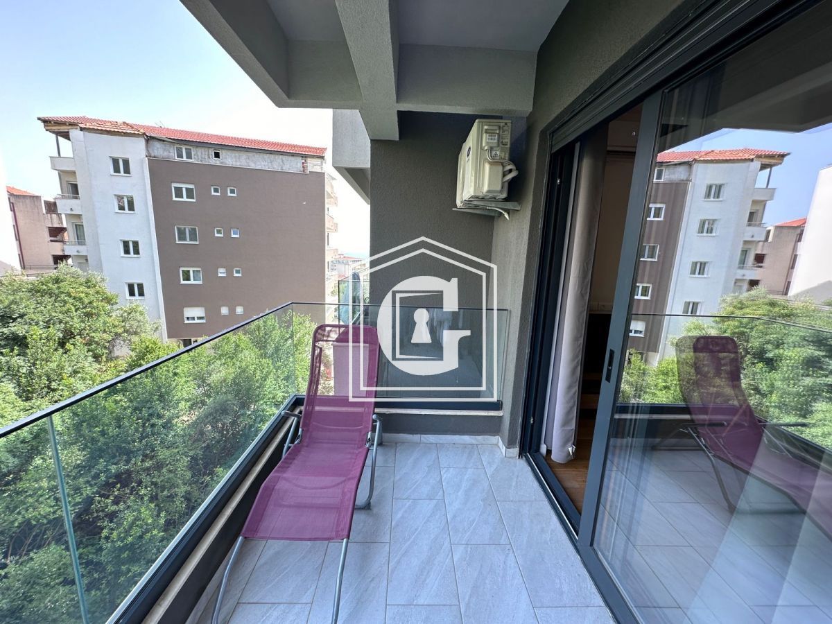 Apartment in Becici, Montenegro, 40 m² - picture 16