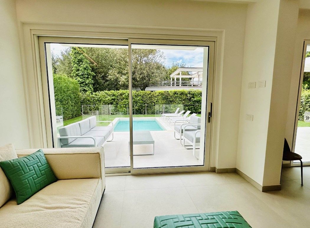 Villa in Marina di Pietrasanta, Italy, 226 m² - picture 3