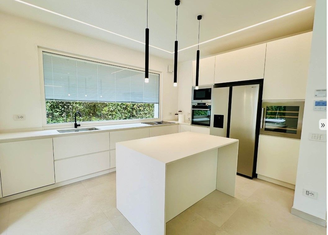 Villa in Marina di Pietrasanta, Italy, 226 m² - picture 5