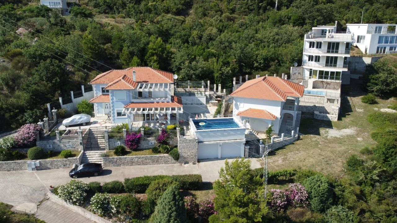 Villa in Sutomore, Montenegro, 700 m² - Foto 1