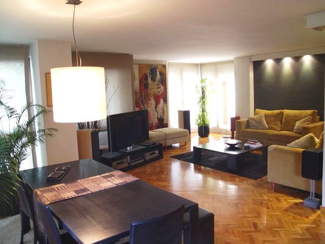 Wohnung in Barcelona, Spanien, 120 m² - Foto 1