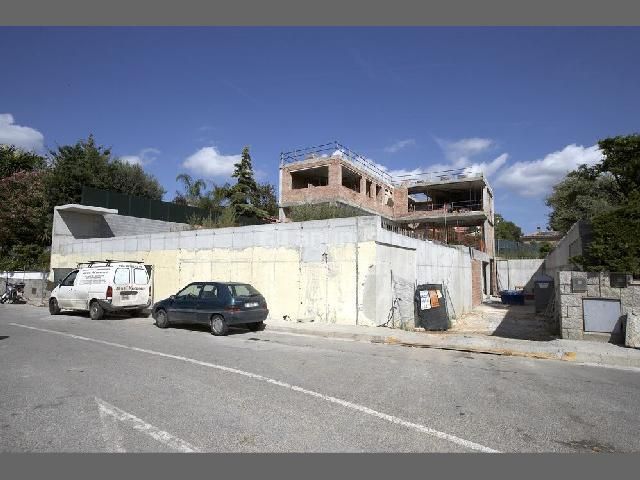 Chalet in Alella, Spain, 957 m² - picture 2