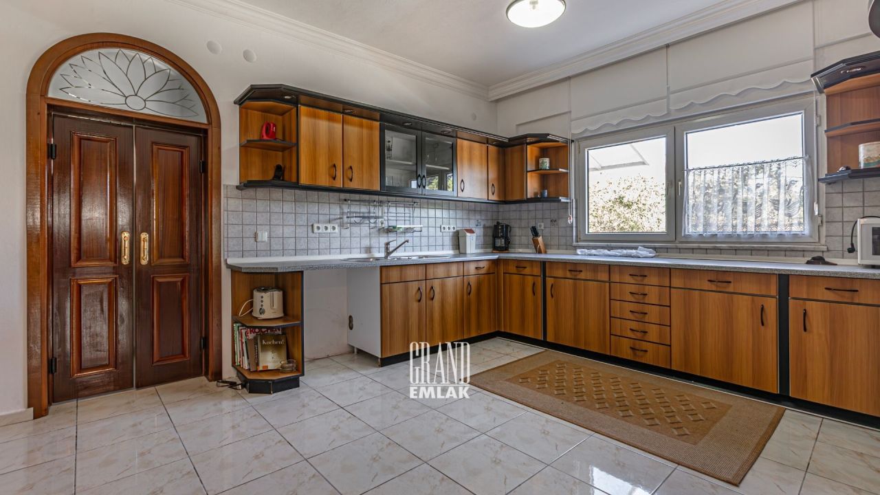 Villa à Kemer, Turquie, 1 172 m² - image 4