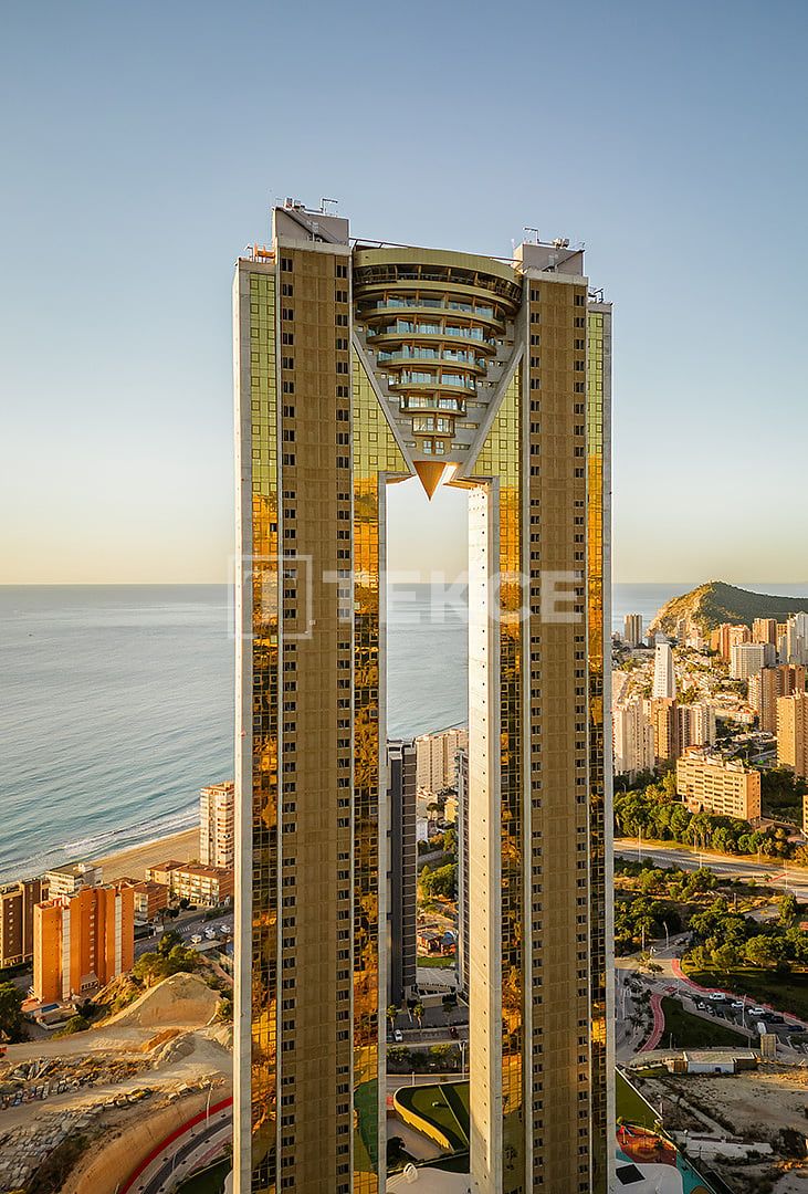 Apartamento en Benidorm, España, 179 m² - imagen 1