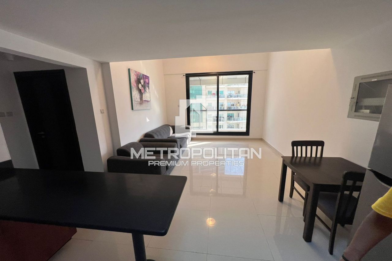 Apartamento en Dubái, EAU, 61 m² - imagen 1