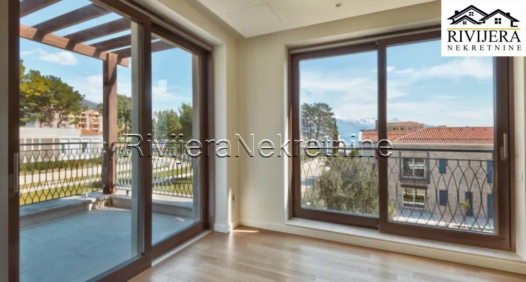 Flat in Herceg-Novi, Montenegro, 104.1 m² - picture 6