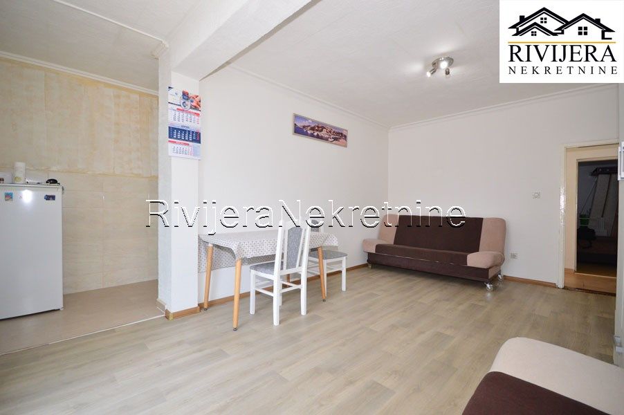 Flat in Herceg-Novi, Montenegro, 90 m² - picture 4