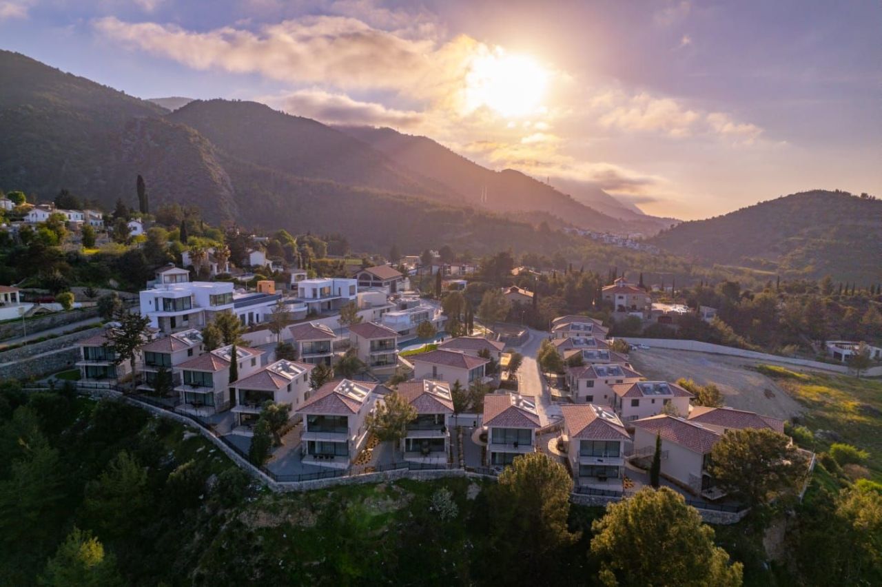 Appartement à Alsancak, Chypre, 93 m² - image 2