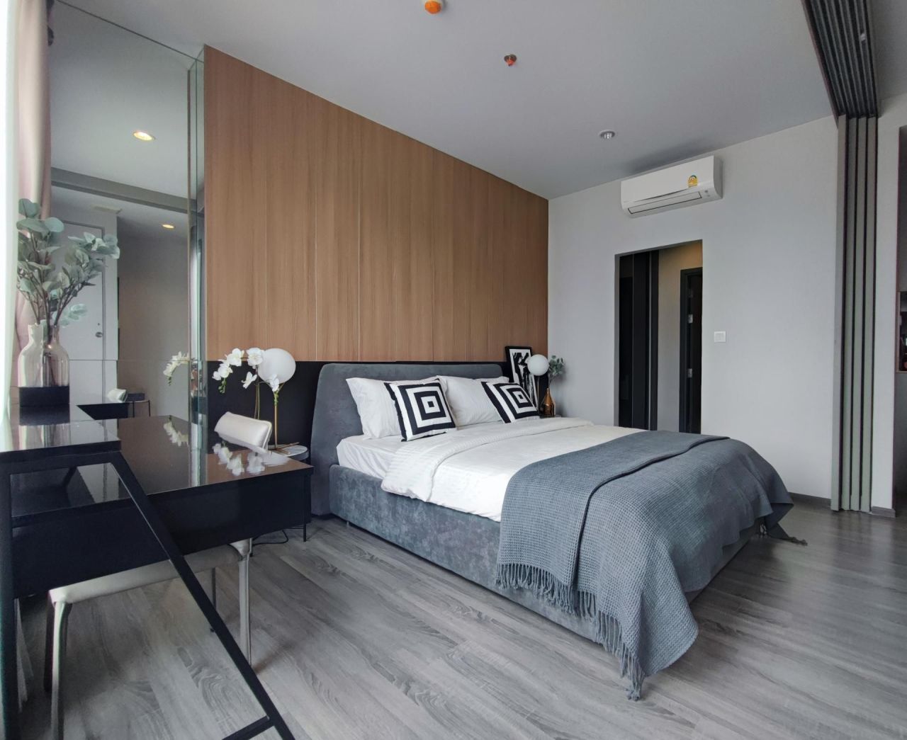 Flat in Bangkok, Thailand, 36.66 m² - picture 1