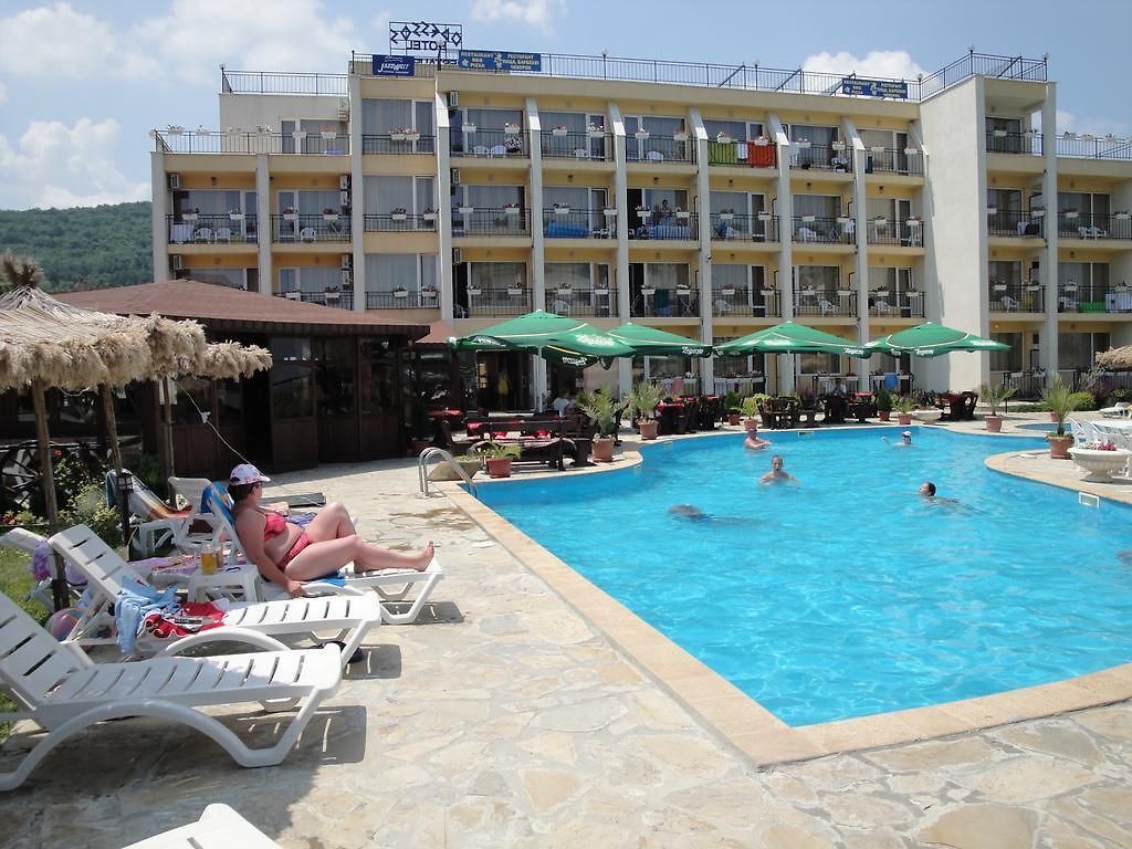 Hôtel à Obzor, Bulgarie, 1 680 m² - image 2