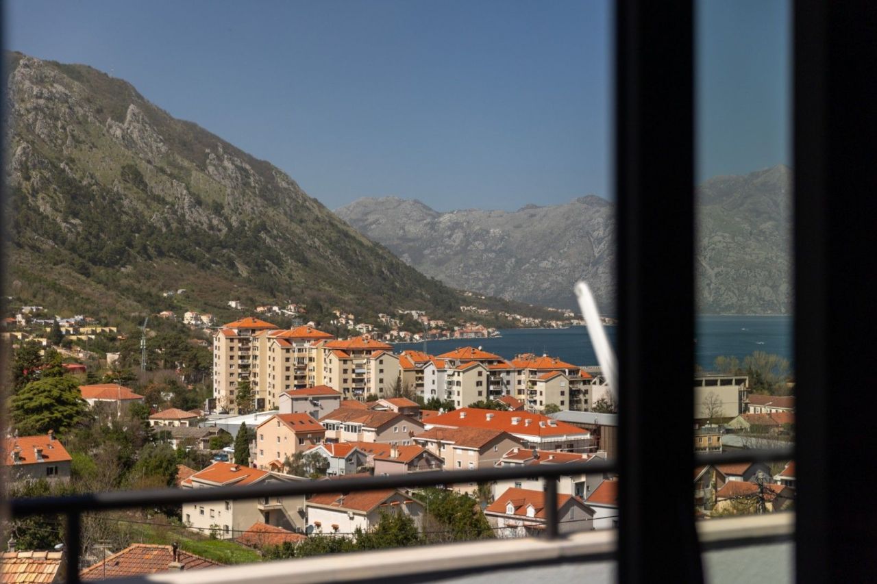 Casa en Kotor, Montenegro, 160 m² - imagen 19