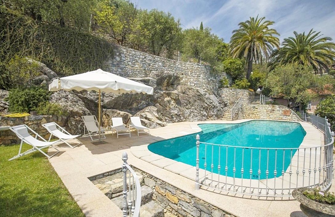 Villa à Portovenere, Italie, 380 m² - image 1