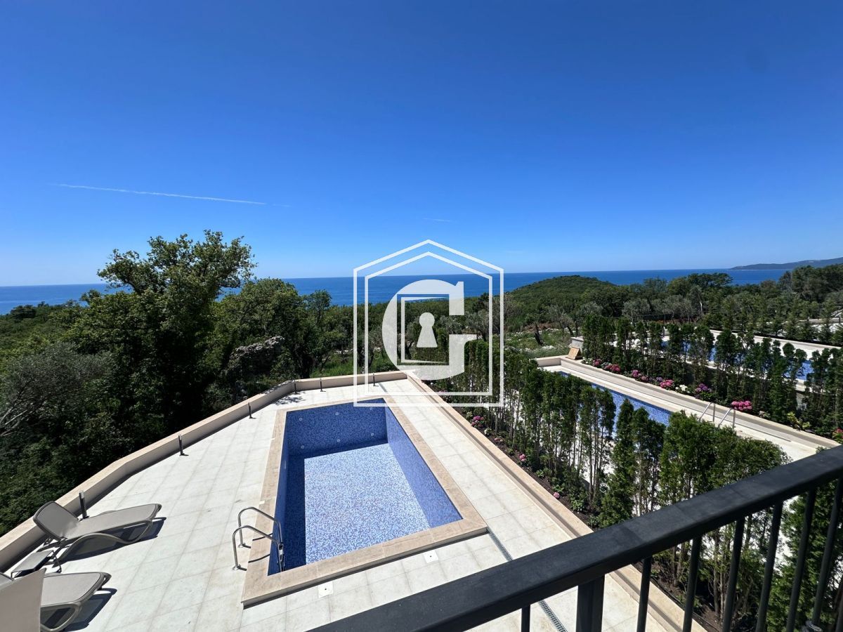 Townhouse a Budva, Montenegro, 220 m² - foto 3