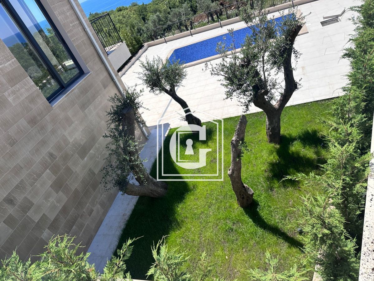 Townhouse a Budva, Montenegro, 220 m² - foto 5