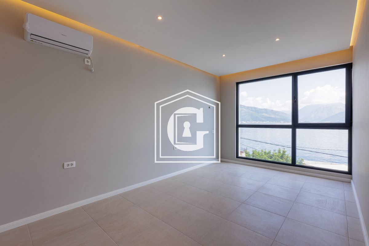 Villa in Krasici, Montenegro, 200 m² - Foto 11