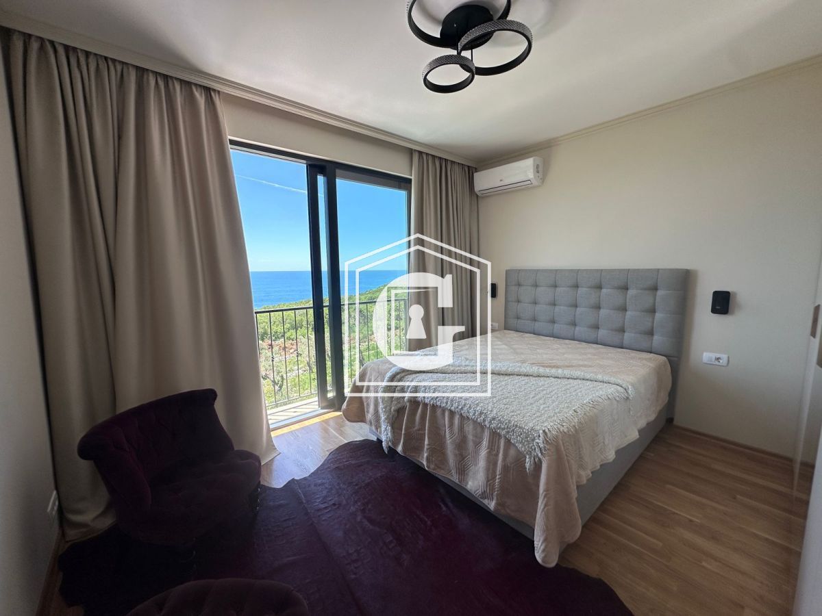 Townhouse a Budva, Montenegro, 220 m² - foto 11