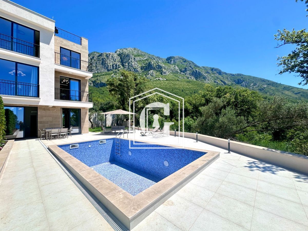 Townhouse a Budva, Montenegro, 220 m² - foto 12