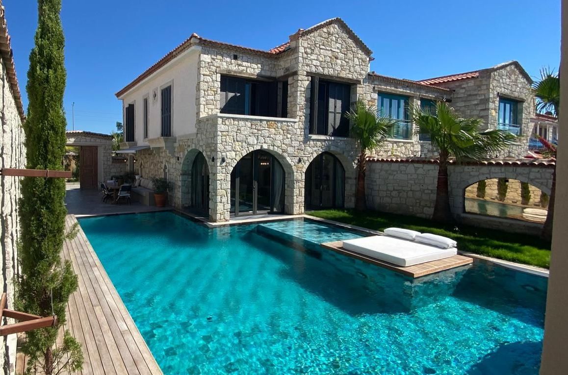 Villa in Cesme, Türkei, 200 m² - Foto 1