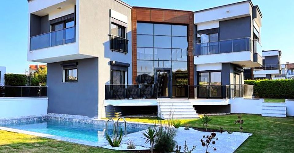 Villa in Cesme, Türkei, 380 m² - Foto 1