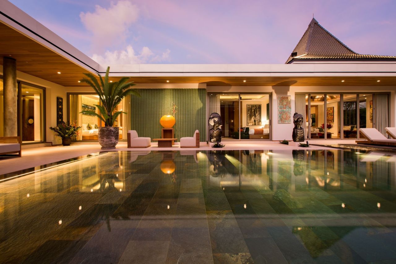 Villa on Phuket Island, Thailand, 592 m² - picture 1