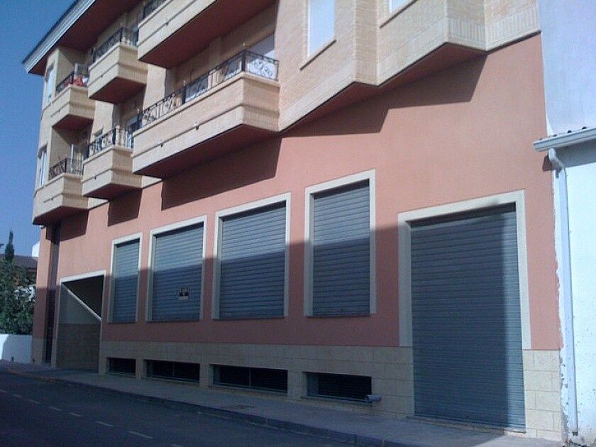 Gewerbeimmobilien in Los Montesinos, Spanien, 182 m² - Foto 1