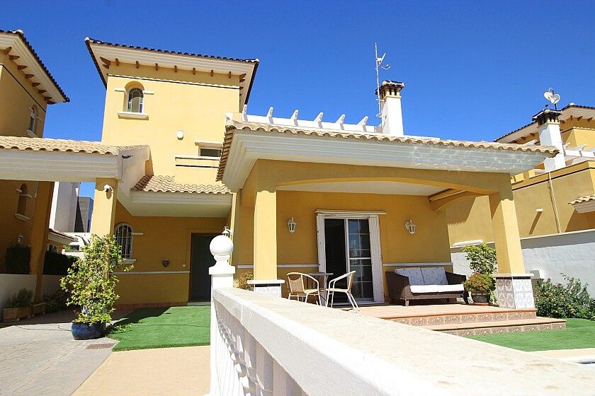 Villa in Orihuela Costa, Spain, 460 m² - picture 1