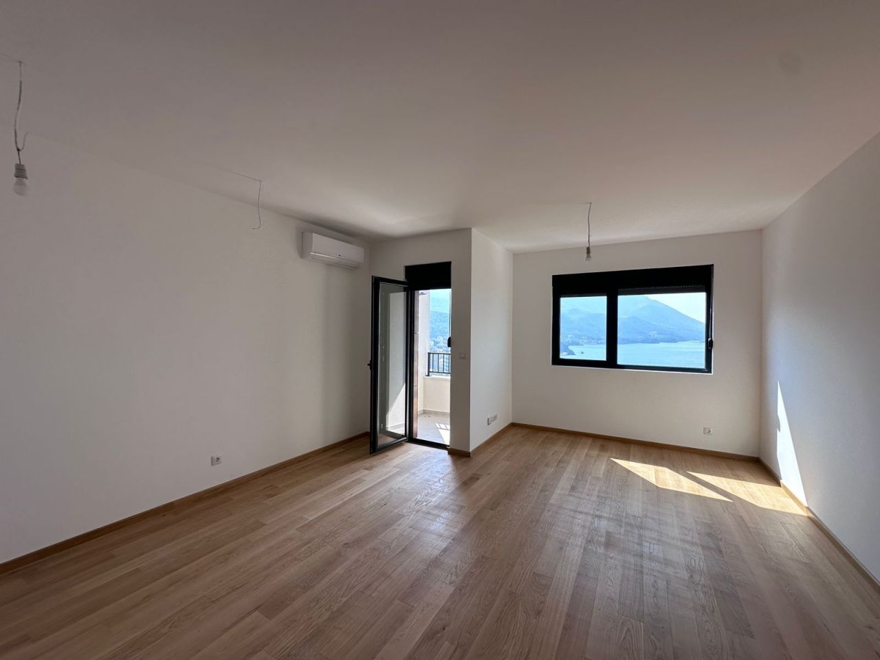 Appartement à Tivat, Monténégro, 33 m² - image 4