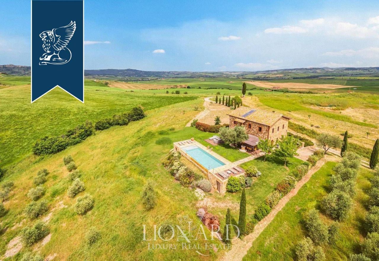 Villa en Siena, Italia, 280 m² - imagen 1