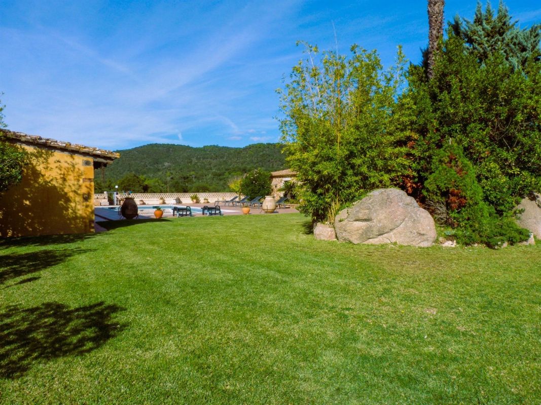 Casa en la Costa Brava, España, 860 m² - imagen 6