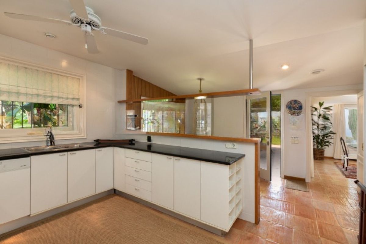 House on Costa Brava, Spain, 428 m² - picture 8