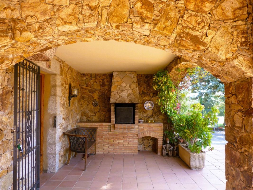 Casa en la Costa Brava, España, 860 m² - imagen 9