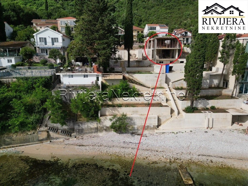 Villa in Herceg-Novi, Montenegro, 430 m² - Foto 1