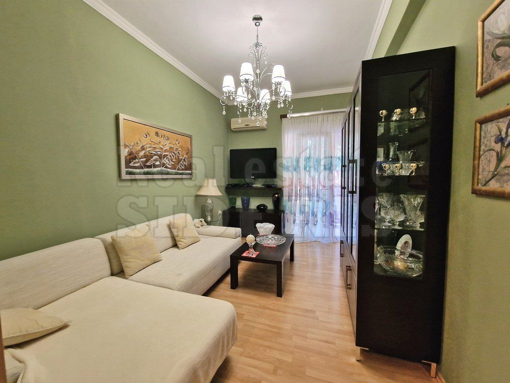 Apartamento en Loutraki, Grecia, 52 m² - imagen 1