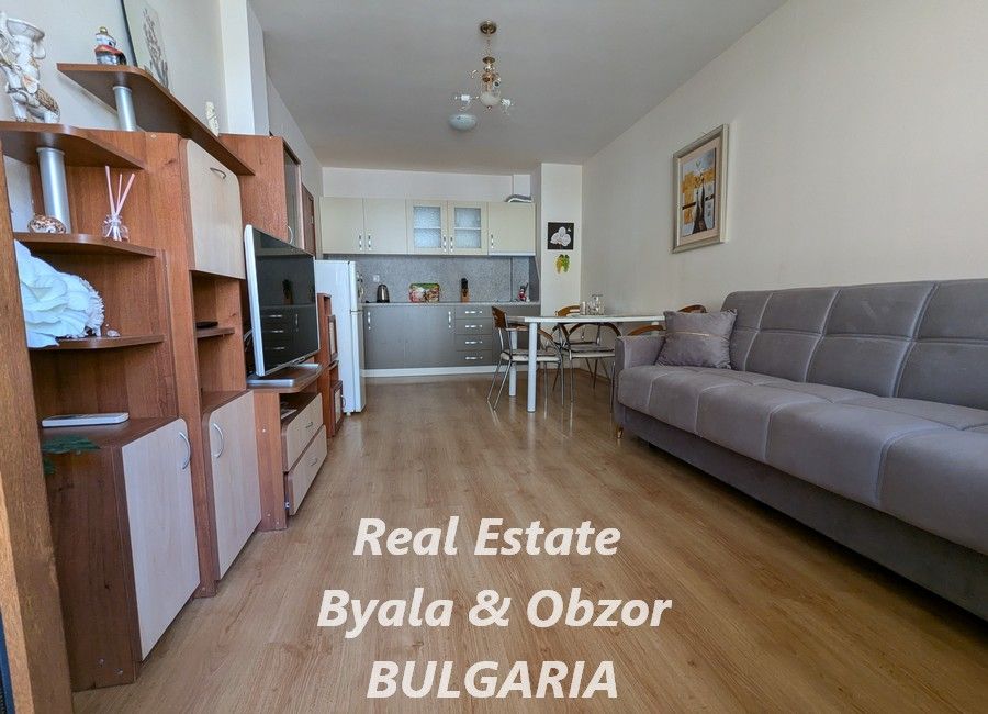 Flat in Byala, Bulgaria, 57 m² - picture 1