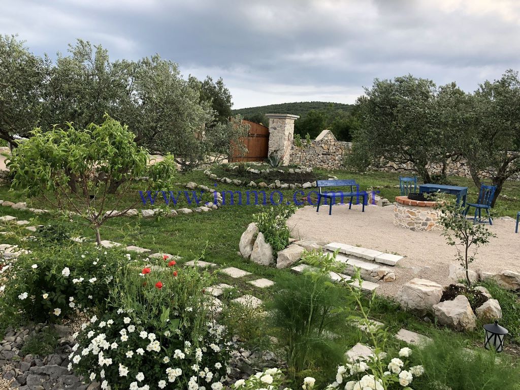 Tenuta a Sebenico, Croazia, 320 m² - foto 12