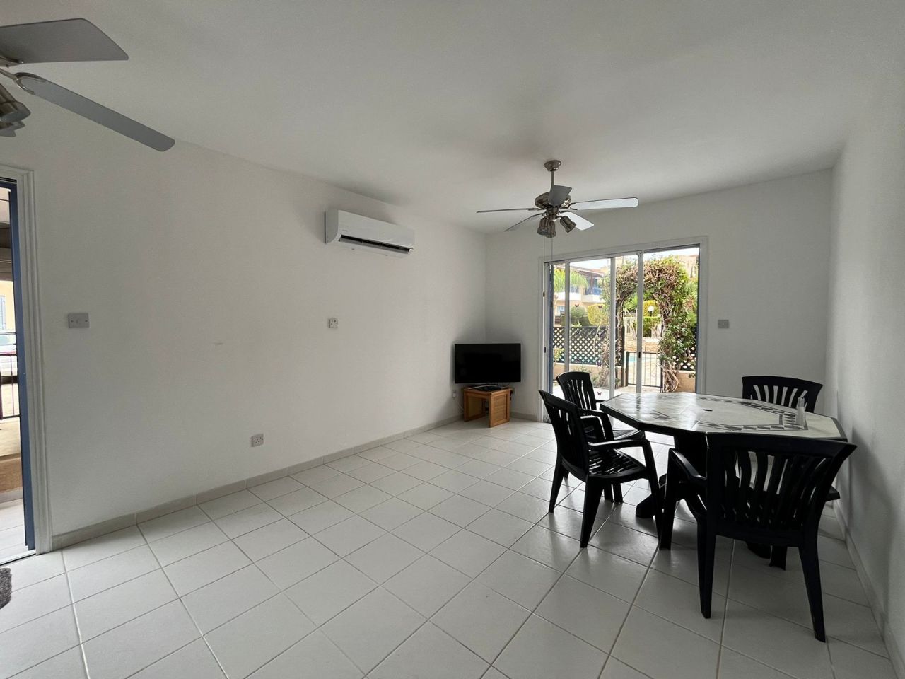 Townhouse in Paphos, Cyprus, 95 m² - picture 4