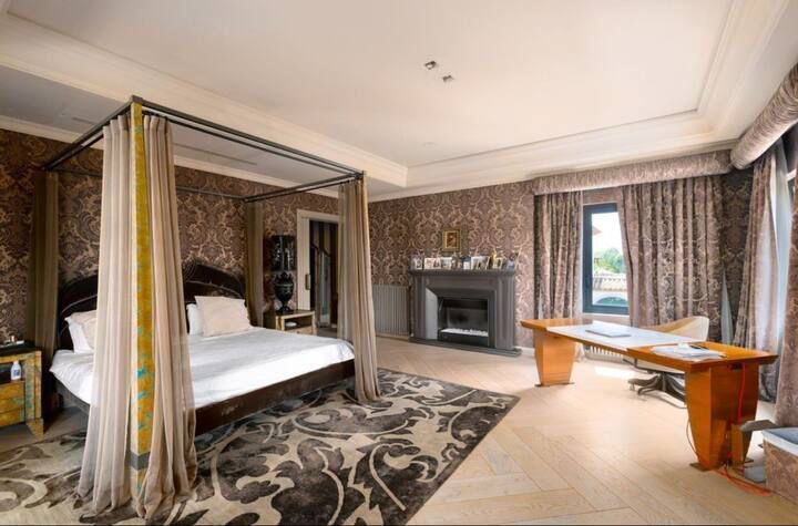 Villa in Barcelona, Spain, 1 134 m² - picture 16