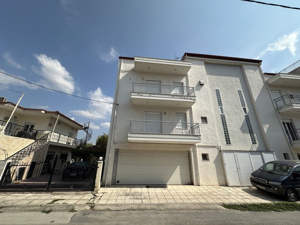 Haus in Thessaloniki, Griechenland, 415 m² - Foto 1