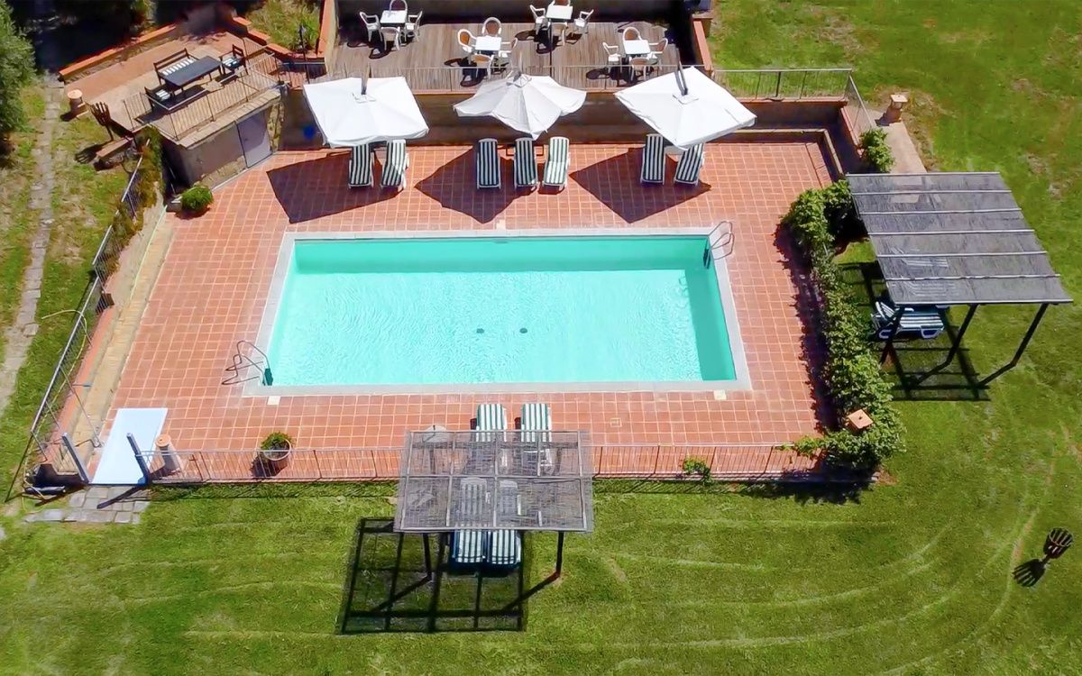 Casa en Siena, Italia, 750 m² - imagen 2