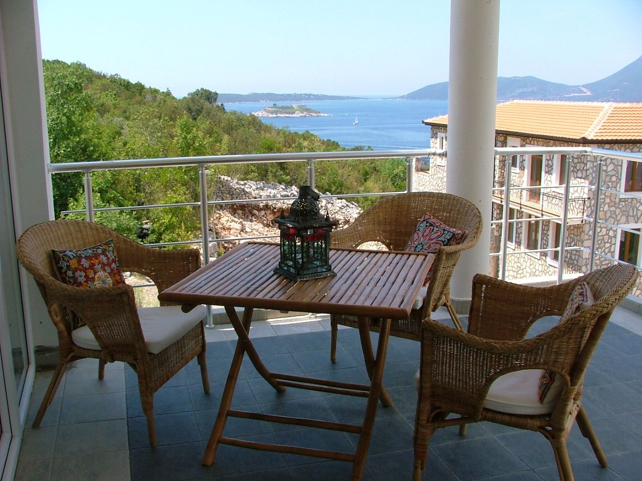 Apartment in Mirista, Montenegro, 92 m² - picture 2