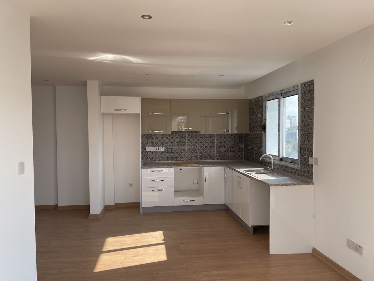 Appartement à Lefkosia, Chypre, 80 m² - image 6