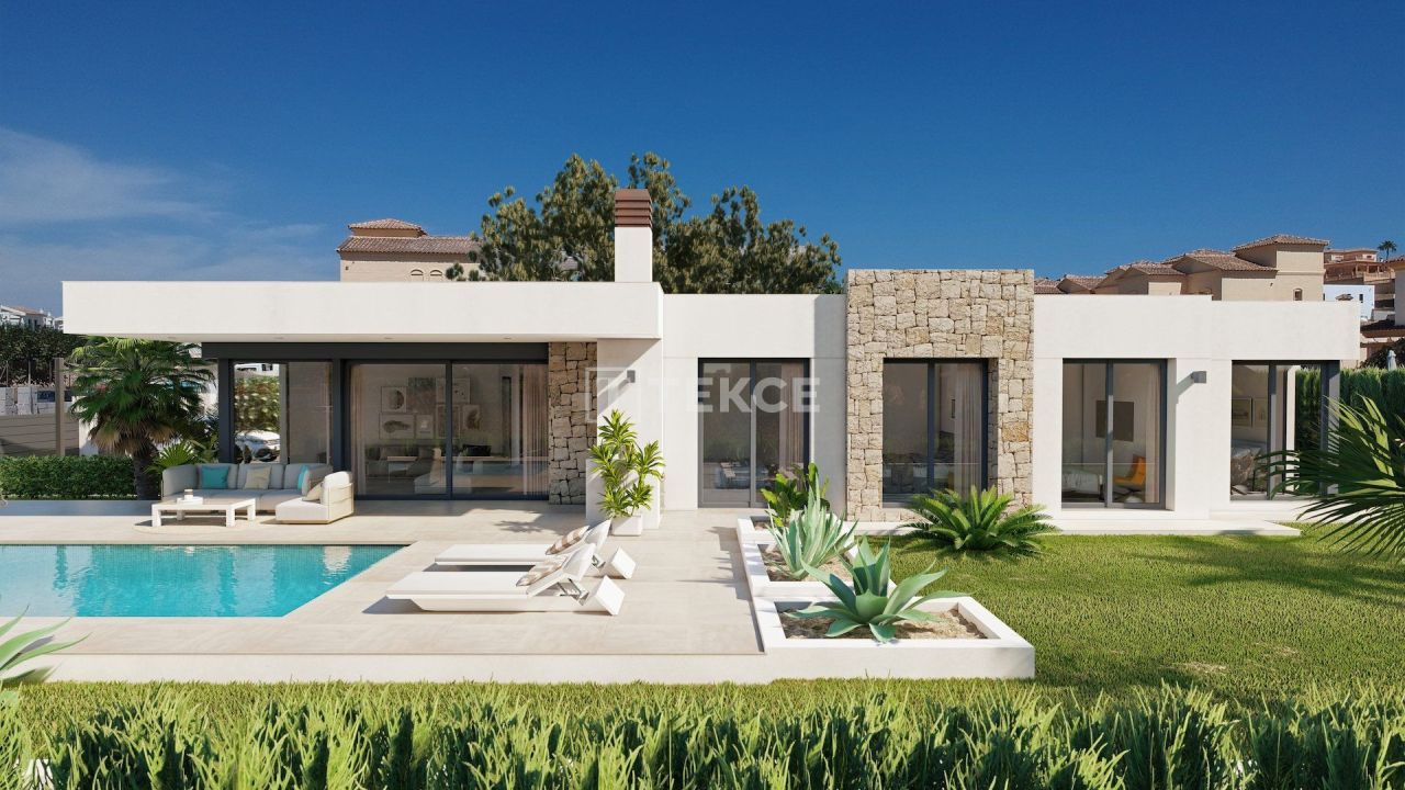 Villa in Calp, Spanien, 453 m² - Foto 1