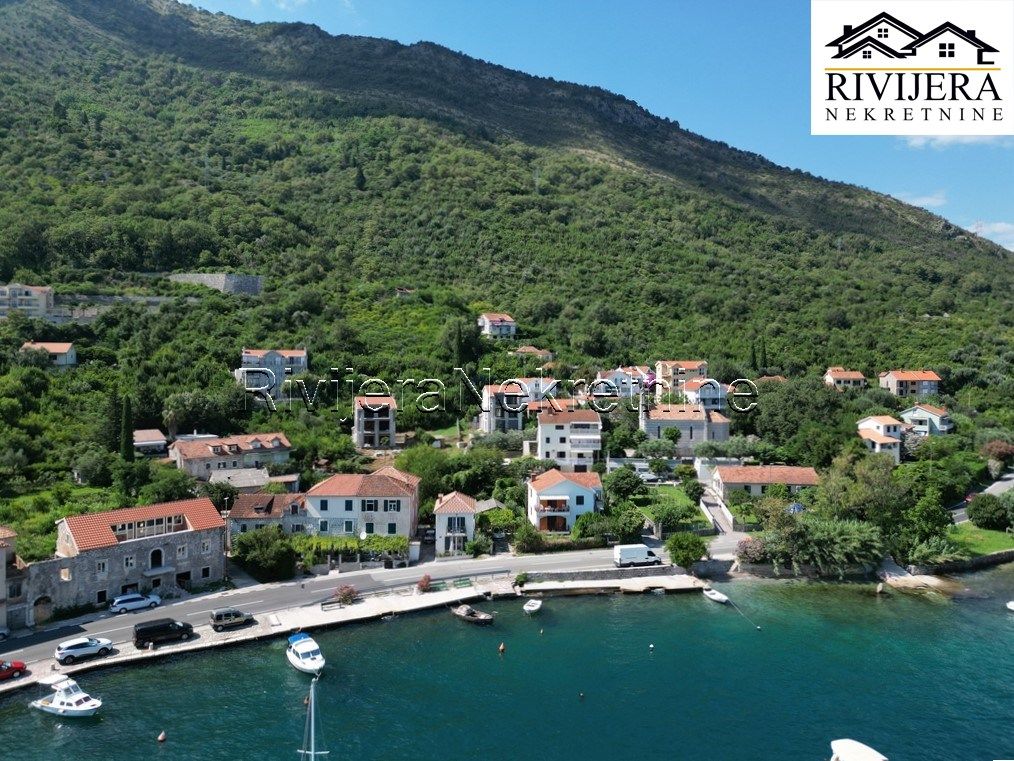 Terrain à Herceg-Novi, Monténégro, 659 m² - image 3