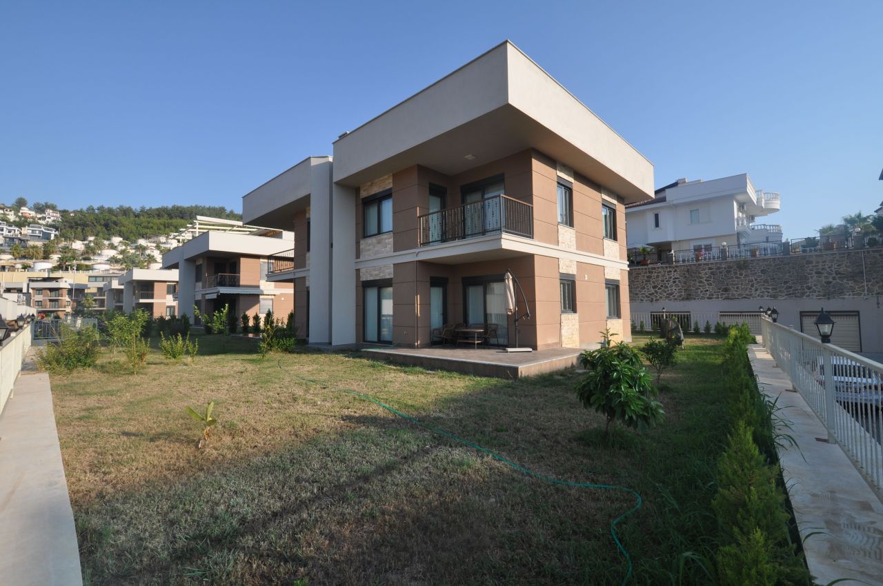 Villa in Alanya, Turkey, 300 m² - picture 1