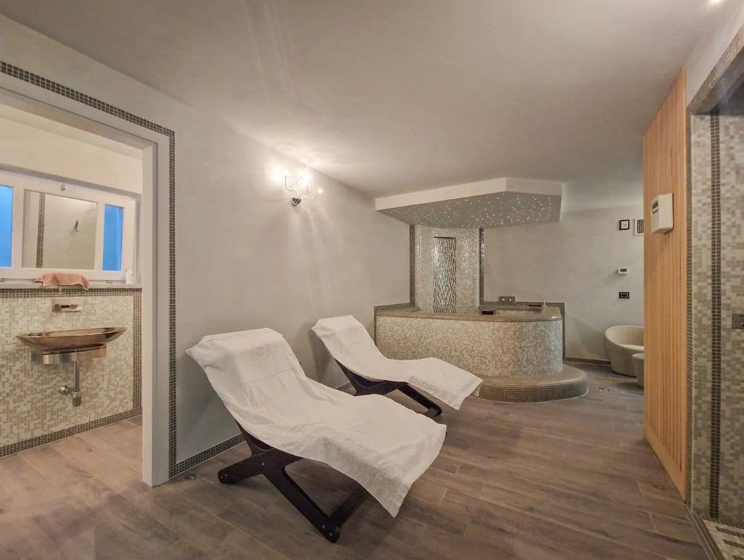 Villa in Forte dei Marmi, Italien, 240 m² - Foto 10