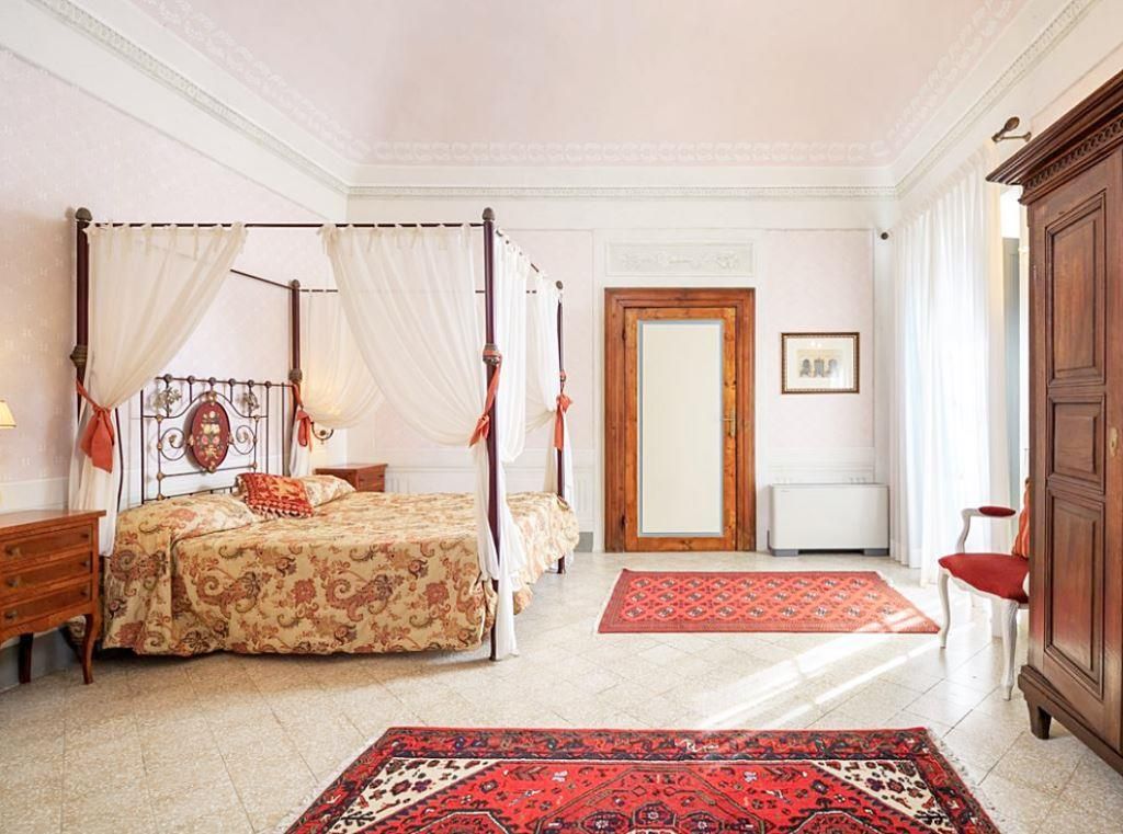 Villa en Pisa, Italia, 2 200 m² - imagen 13