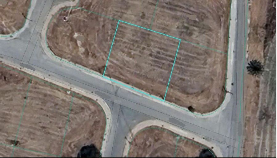 Terrain à Larnaca, Chypre, 667 m² - image 1