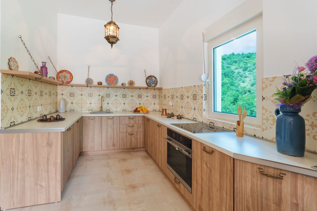 Flat in Becici, Montenegro, 102 m² - picture 8