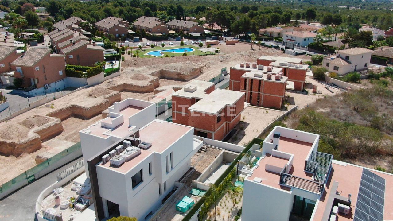 Villa à La Nucia, Espagne, 322 m² - image 5